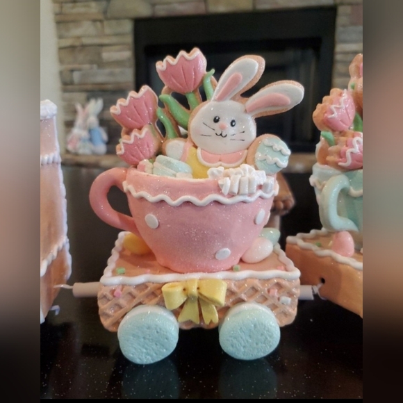 Pastel Easter Gingerbread Train-NWT - Picture 7 of 8